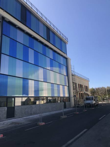 Réalisation d'un ravalement de façade d'un bâtiment TPM à Saint Mandrier