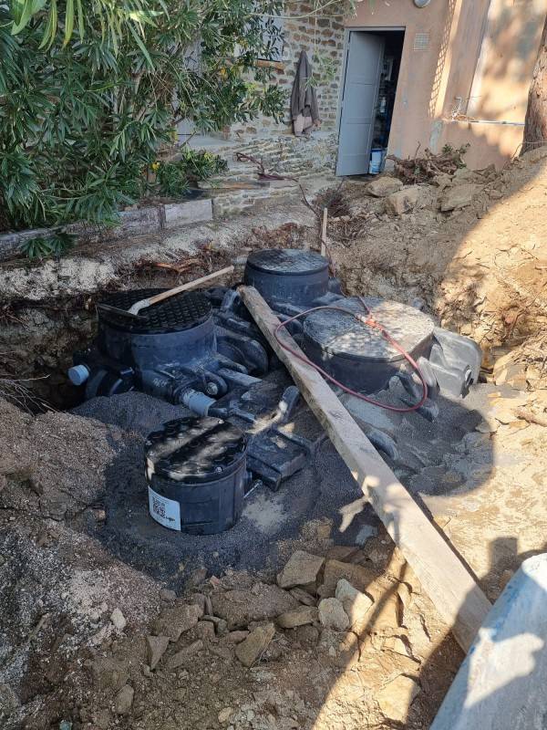 Travaux installation fosse septique de type microstation (15)